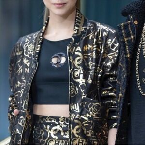 CHANEL cropped halter top